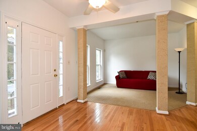 9809 Pheasant Run Ct, Laurel, MD 20708 - photo 4