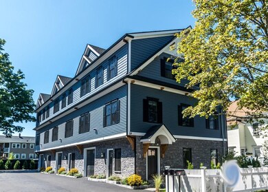 65 Cherry St unit 1, Waltham, MA 02453 - photo 2