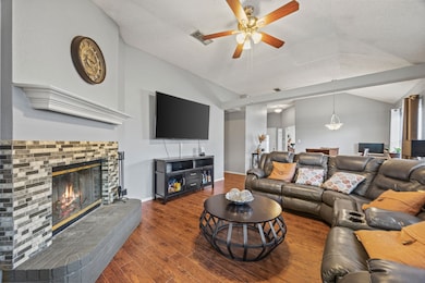 All main areas have vinyl plank flooring.