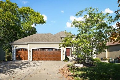 9916 Skyview Ln, Lenexa, KS 66220 - photo 7