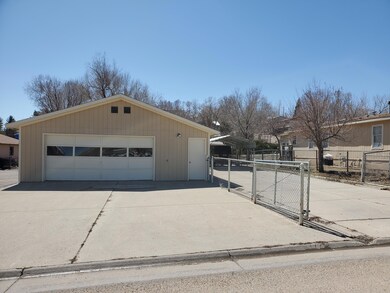 1195 Breeze St, Craig, CO 81625 - photo 2
