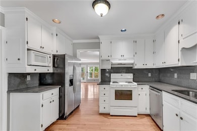 1427 Old Virginia Ct SE, Marietta, GA 30067 - photo 7