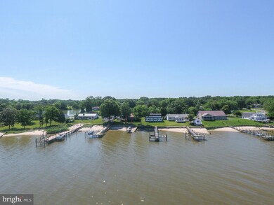 303 Pearson Dr, Colonial Beach, VA 22443 - photo 2