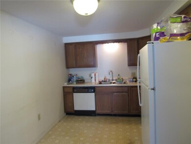 200 Post Rd unit 114, Warwick, RI 02888 - photo 4