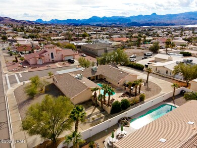 2525 Demaret Dr-4