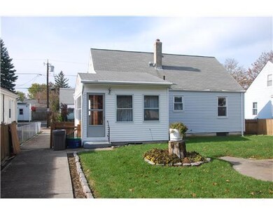 209 Clews St, Pawtucket, RI 02861 - photo 2