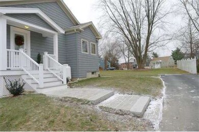 7 Riverbank Ave, Danvers, MA 01923 - photo 3