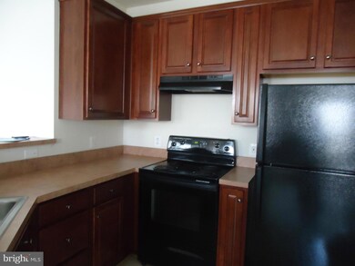 15616 Everglade Ln unit 305, Bowie, MD 20716 - photo 2