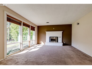 1755 Mistletoe St, Eugene, OR 97402 - photo 6