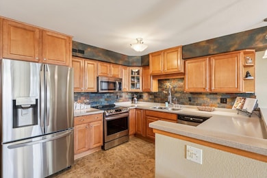 1617 Grey Fox Trail unit G, Mukwonago, WI 53149 - photo 5