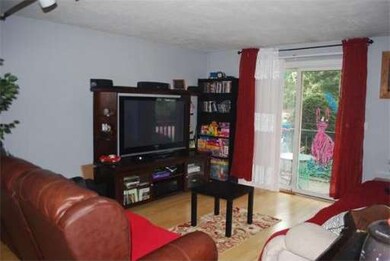 75 Huntoon Memorial Hwy unit 2-1, Leicester, MA 01524 - photo 2