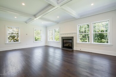 Family Room fp