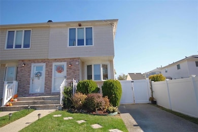 449 Pompey Ave, Staten Island, NY 10312 - photo 2