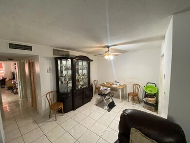 20330 NE 2nd Ave unit 11, Miami, FL 33179 - photo 4
