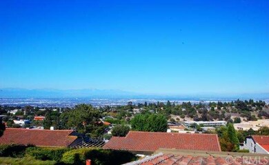 Gorgeous City, Mountain & Harbor Views!