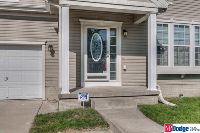 2304 S Mineral Dr, Papillion, NE 68046 - photo 2