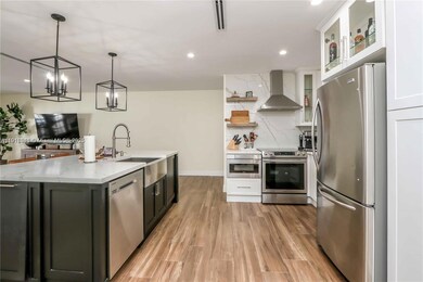 16509 Fox Den Ct, Hialeah, FL 33014 - photo 6