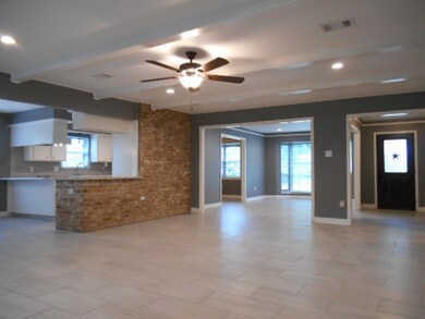 7147 Bayou Forest Dr, Houston, TX 77088 - photo 6