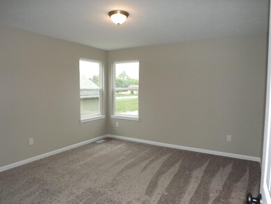 5152 Woodedge