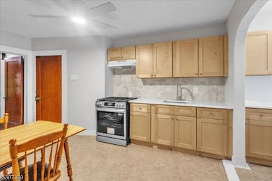 90 Mountain View Place, Newark, NJ 07106 - photo 4