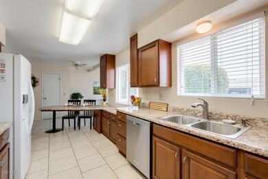 10024 W Deanne Dr, Sun City, AZ 85351 - photo 2