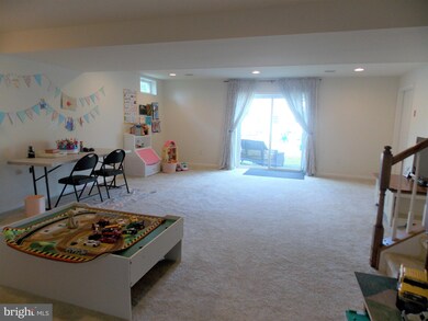 5 Montella Cir, Pottstown, PA 19464 - photo 2