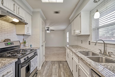 29418 Sedgefield St, Spring, TX 77386 - photo 6