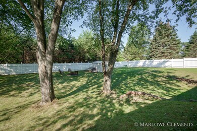 8035 48th Ave-9