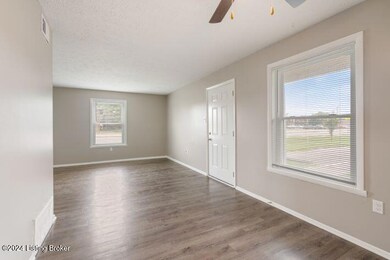 1630 Greentree Blvd unit 704, Clarksville, IN 47129 - photo 3