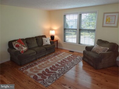 136 Independence Dr, Morrisville, PA 19067 - photo 5