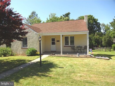 1313 Stirling St, Coatesville, PA 19320 - photo 2