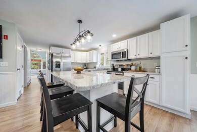 69 Litchfield Rd, Londonderry, NH 03053 - photo 4