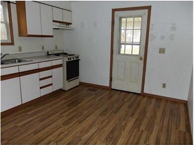 518 N Walnut St, Saint Marys, OH 45885 - photo 6