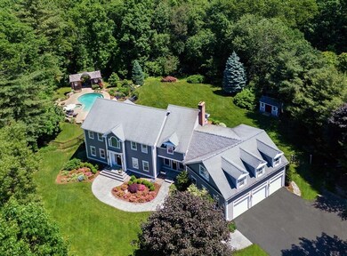 11 Wyndemere Dr, Southborough, MA 01772 - photo 3