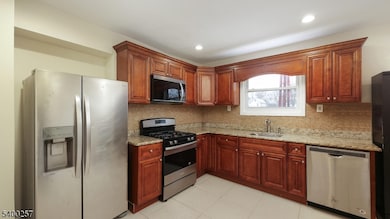 157 W 2nd Ave, Roselle, NJ 07203 - photo 6