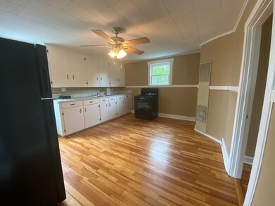 490 Buffinton St unit 2, Fall River, MA 02721 - photo 3