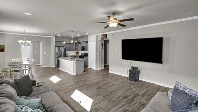 13853 Lago Vista Ave, Horizon City, TX 79928 - photo 5