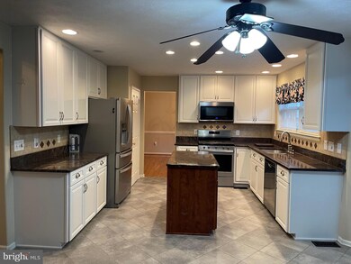 11 Old Mineral Rd, Stafford, VA 22554 - photo 2