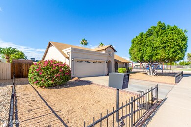 3202 W Helena Dr, Phoenix, AZ 85053 - photo 2