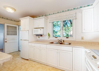 125 Dawson St, South Portland, ME 04106 - photo 7