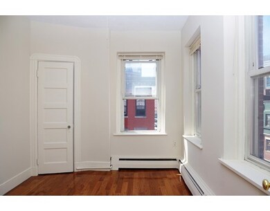 109 Endicott St, Boston, MA 02113 - photo 4