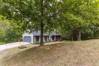 103 E Spangler Ln-52
