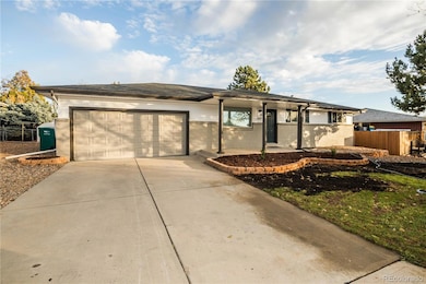 637 S Worchester St, Aurora, CO 80012 - photo 3