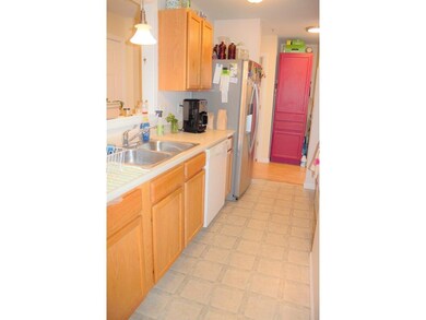 354 Manhattan Dr unit 12, Burlington, VT 05401 - photo 6