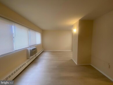 River West Condominiums unit 402, Philadelphia, PA 19103 - photo 5