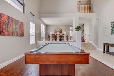 2066 E Buena Vista Dr-9
