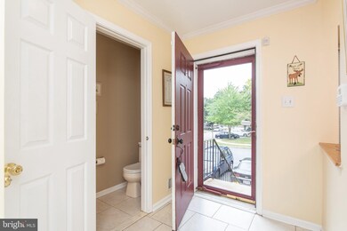 9331 Kendal Cir, Laurel, MD 20723 - photo 4