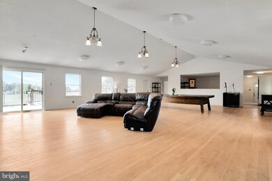 1736 Harpers Ferry Rd, Knoxville, MD 21758 - photo 6