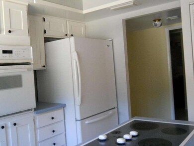 5008 S. Birch Street 005