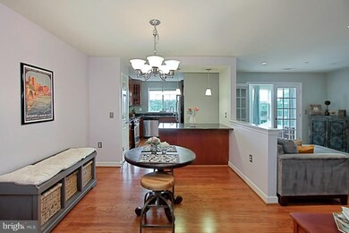 4151 S Four Mile Run Dr unit 403, Arlington, VA 22204 - photo 3